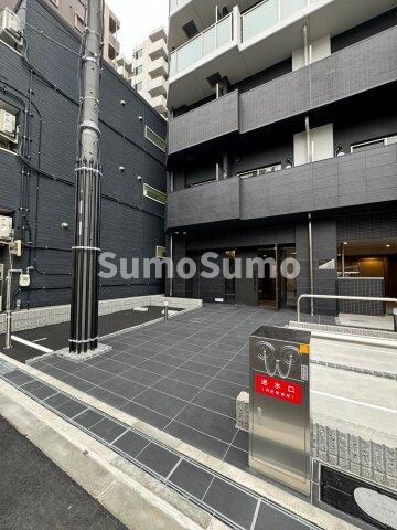 物件外観写真2　(エントランスです)