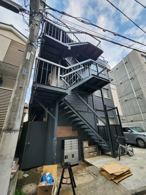 物件外観写真2　( )