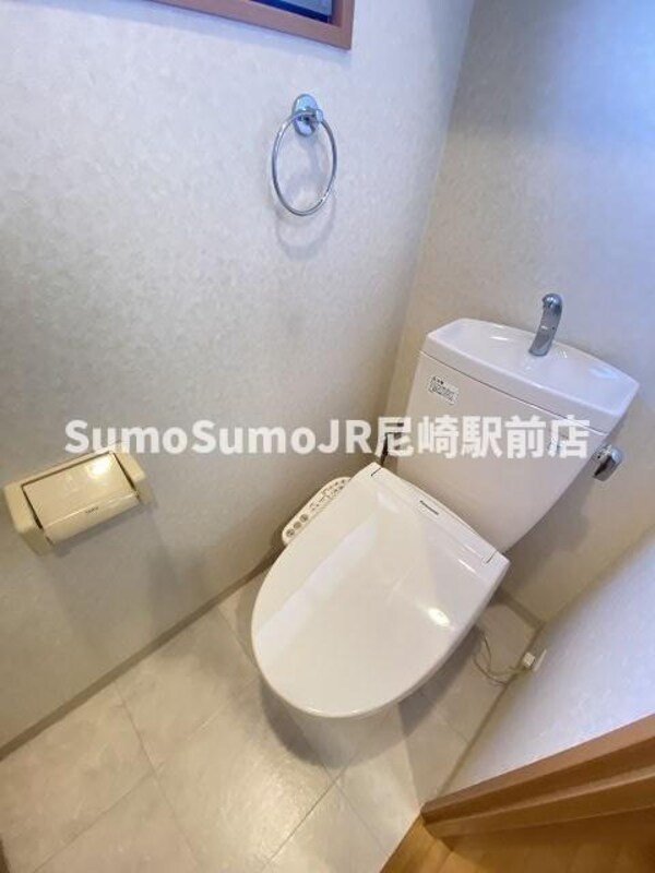 トイレ(シンプルで使いやすいトイレです)
