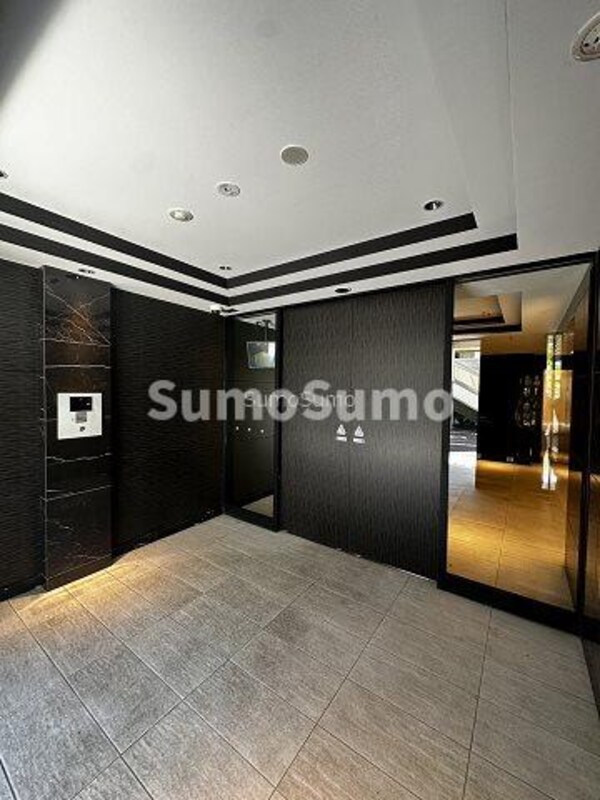 エントランス(毎日通るエントランスはこのようになっています)