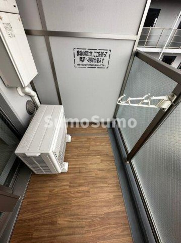 バルコニー(バルコニーがあります)