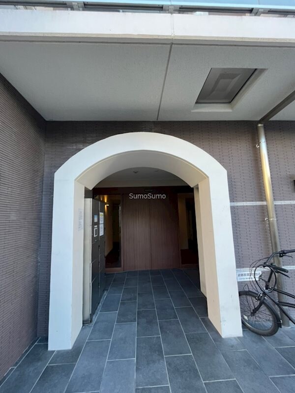 エントランス(落ち着いたエントランスです)