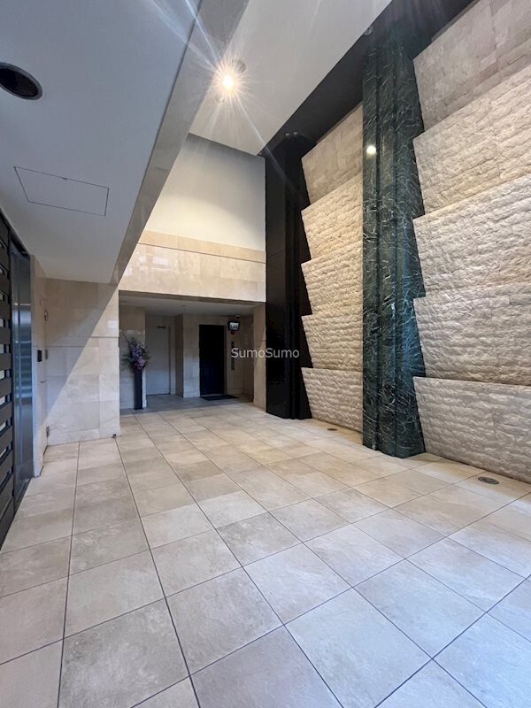 ロビー・ラウンジ(建物の内部です)