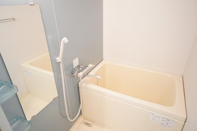 物件内観写真7　(お風呂で日々の疲れを落としましょう)
