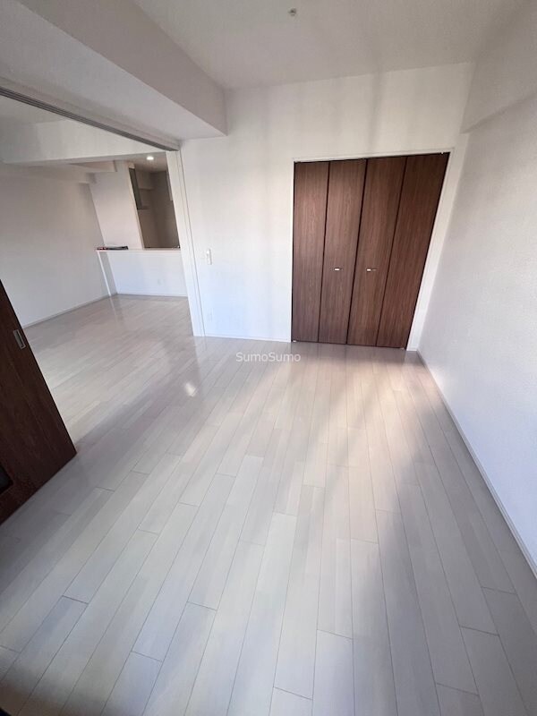 その他(明るい洋室です)