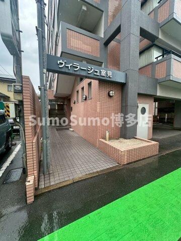 物件外観写真2　(きれいな外観です)