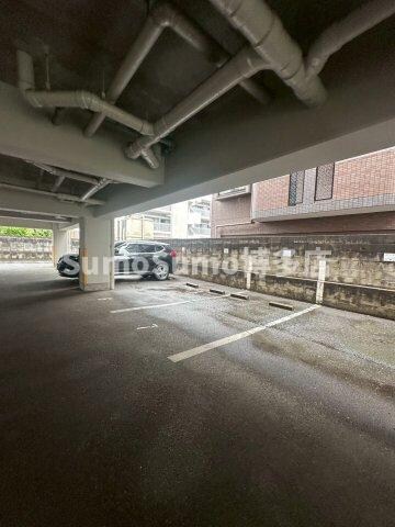 物件外観写真3　(カースペースがあります)