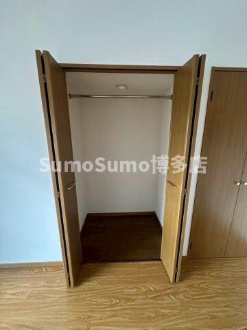 物件内観写真9　(大きなスペースがあり、収納には困りません)