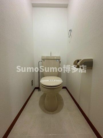 物件内観写真12　(コンパクトで使いやすいトイレです)