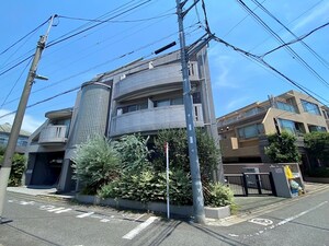 AiB外観写真