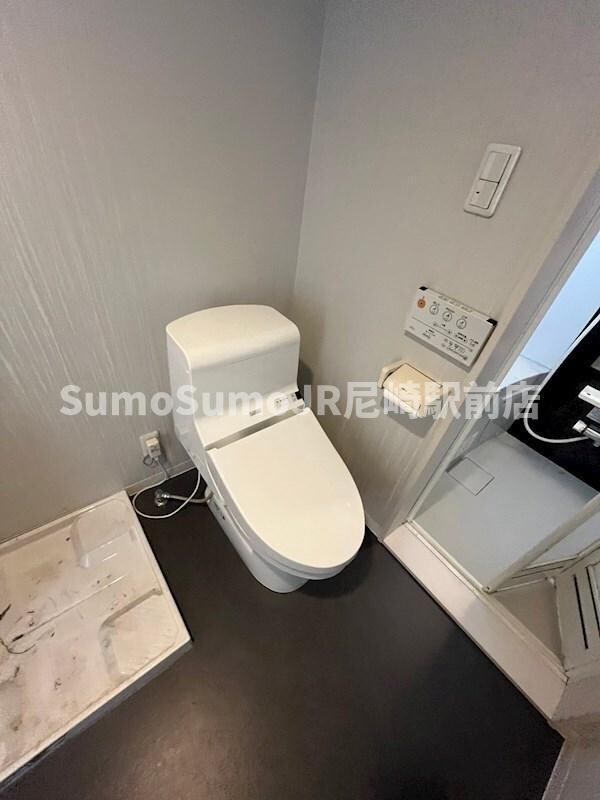 トイレ(シンプルで使いやすいトイレです)