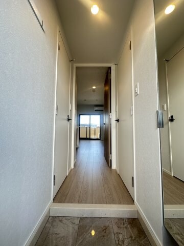 物件内観写真5　(駐車場があります)