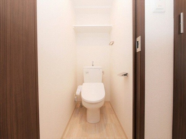 トイレ(コンパクトで使いやすいトイレです)