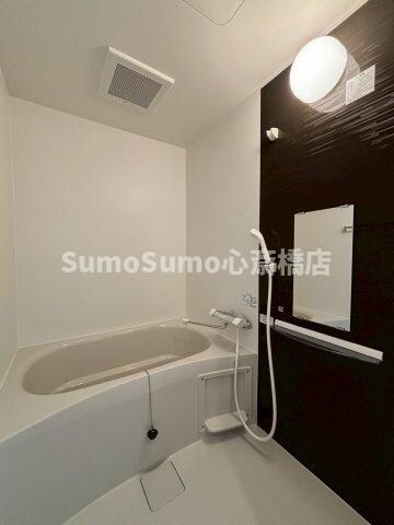 物件内観写真9　(落ち着いた空間のお風呂です)