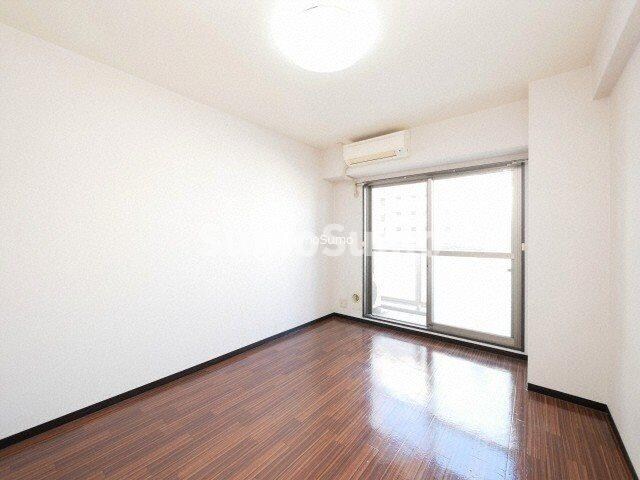 物件内観写真8　(おしゃれな居間です)