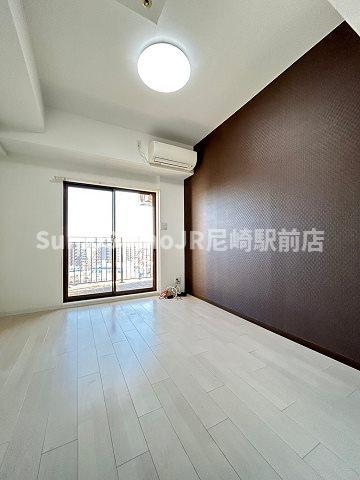 物件内観写真5　(居間です)