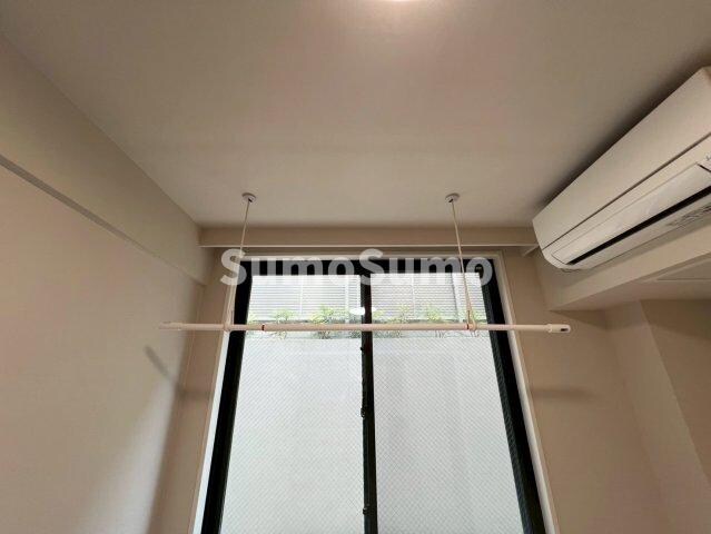 物件内観写真6　(シンプルで使いやすい玄関です)