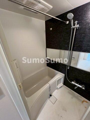 物件内観写真8　(落ち着いた空間のお風呂です)