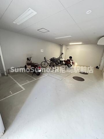 物件外観写真3　(カースペースがあります)