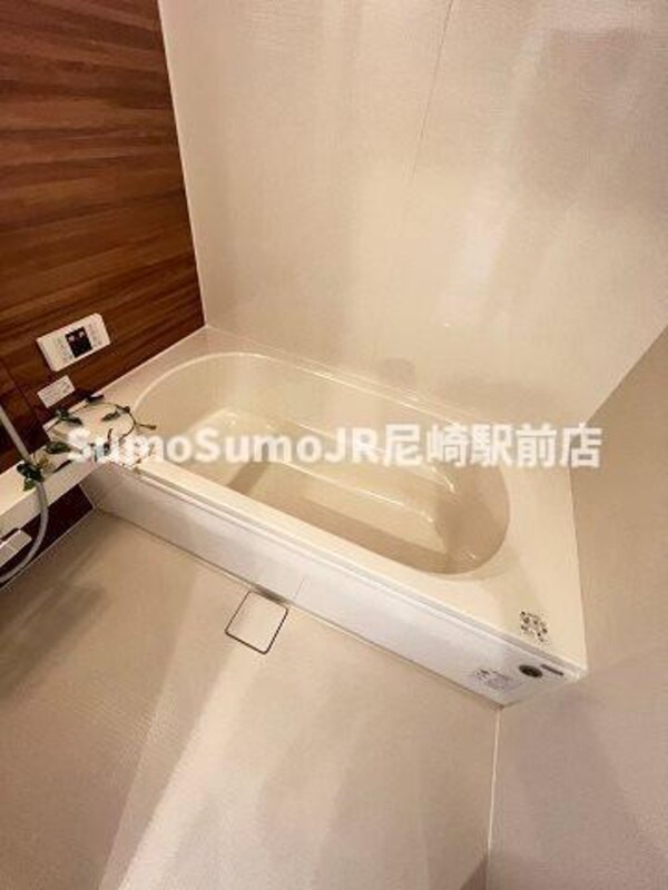 浴室(落ち着いた空間のお風呂です)