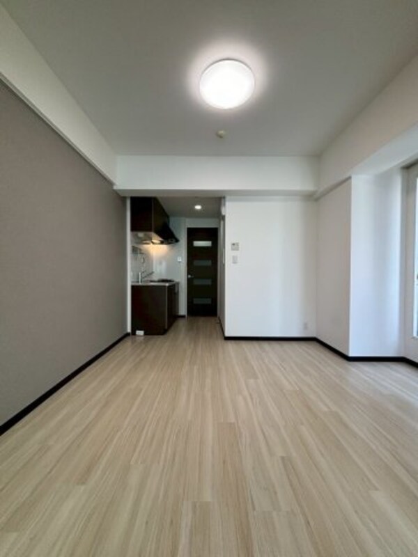 居室(ゆったりとした居間です)