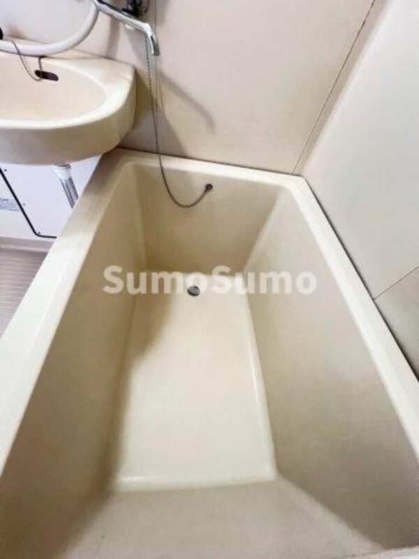 浴室(落ち着いた空間のお風呂です)