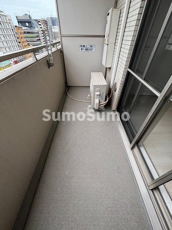 バルコニー(外からの目が気にならないバルコニーで洗濯物が干せます)