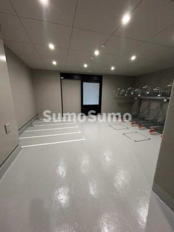 ロビー・ラウンジ(ゆとりのあるロビーです)