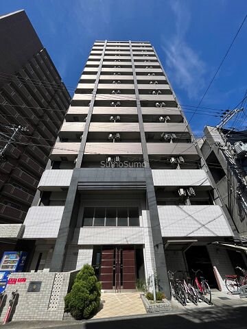 物件外観写真1　(落ち着いた雰囲気の外観です)