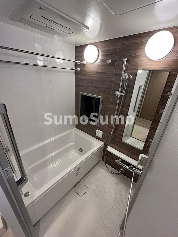 物件内観写真10　(日々の疲れを癒すお風呂付です)