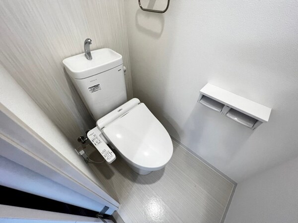 トイレ(ゆったりとした空間のトイレです)