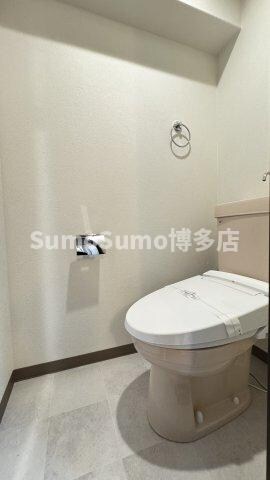 物件内観写真7　(ゆったりとした空間のトイレです)