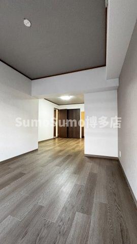 物件内観写真14　(リビングです)