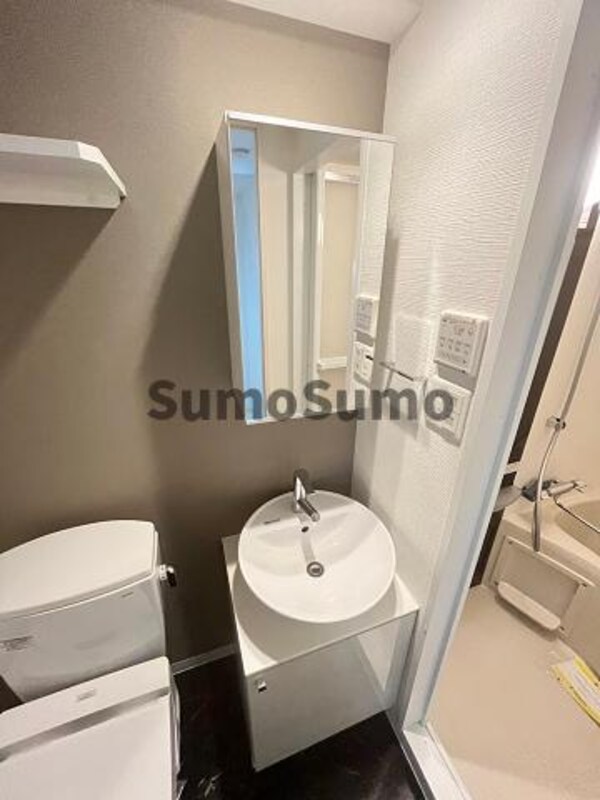 トイレ(シンプルで使いやすいトイレです)