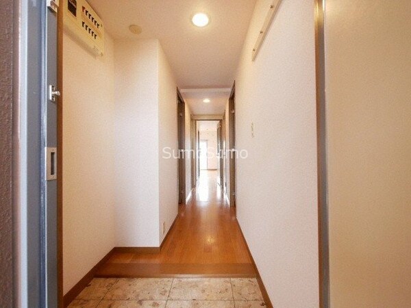 玄関(きれいな玄関です)