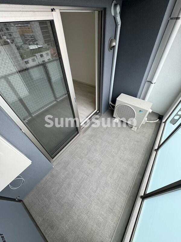 物件内観写真12　(バルコニーからの眺めを楽しみながら食事をしませんか)