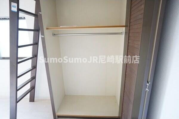 物件内観写真21　(収納豊富です)