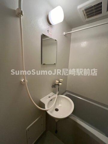 物件内観写真7　(きれいなお風呂です)