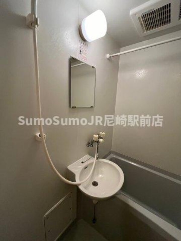 浴室(きれいなお風呂です)