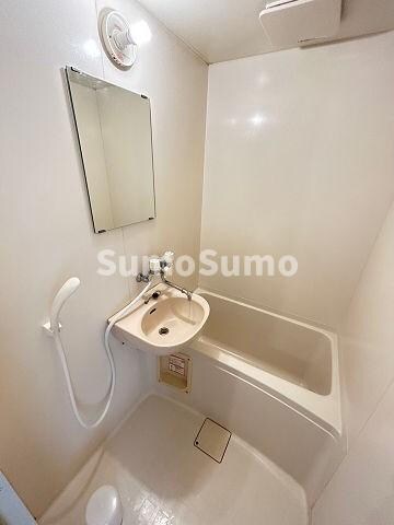 物件内観写真7　(お風呂で日々の疲れを落としましょう)