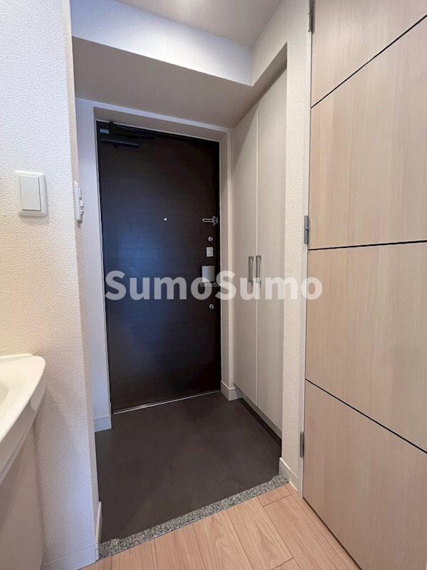 物件内観写真5　(きれいな玄関です)