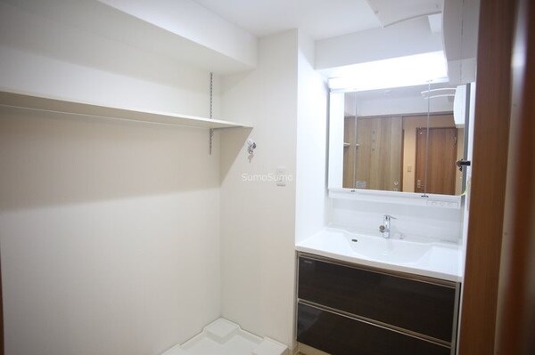 洗面・脱衣所(コンパクトで使いやすい洗面所)