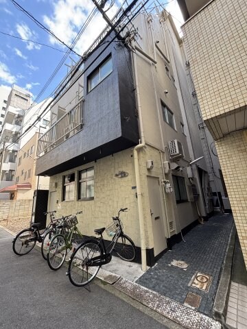 物件外観写真3　(毎日通るエントランスはこのようになっています)