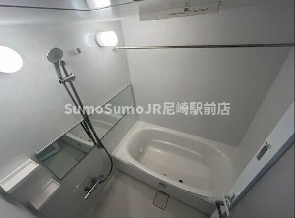 物件内観写真7　(落ち着いた空間のお風呂です)