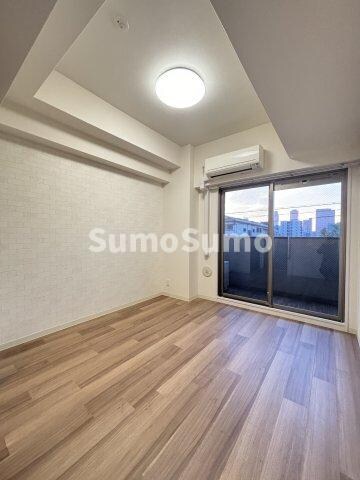 物件内観写真5　(使いやすいリビングです)