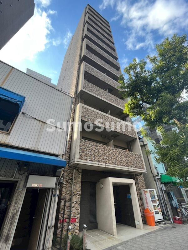 物件外観写真1　(きれいな外観です)