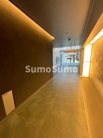 物件外観写真3　(ゆとりのあるロビーです)