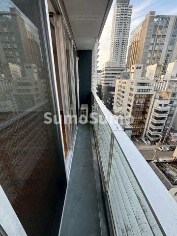 物件内観写真10　(バルコニーからの眺めを楽しみながら食事をしませんか)