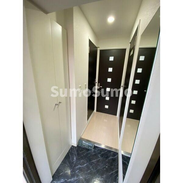 物件内観写真5　(玄関です)