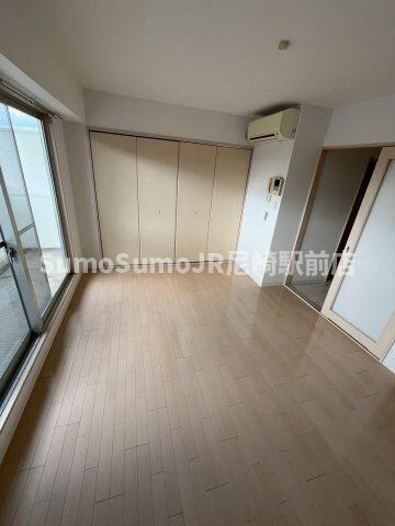 物件内観写真5　(ゆったり過ごせるリビングです)